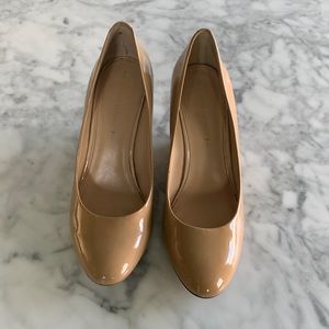 Patent leather nude wedges